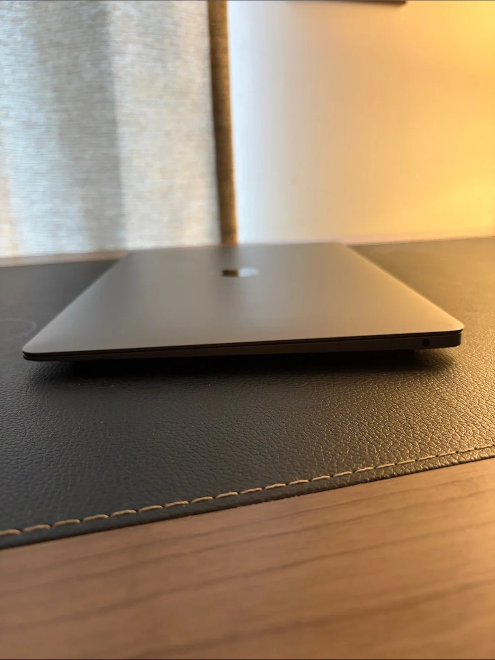 Apple MacBook Air 13-inch M1